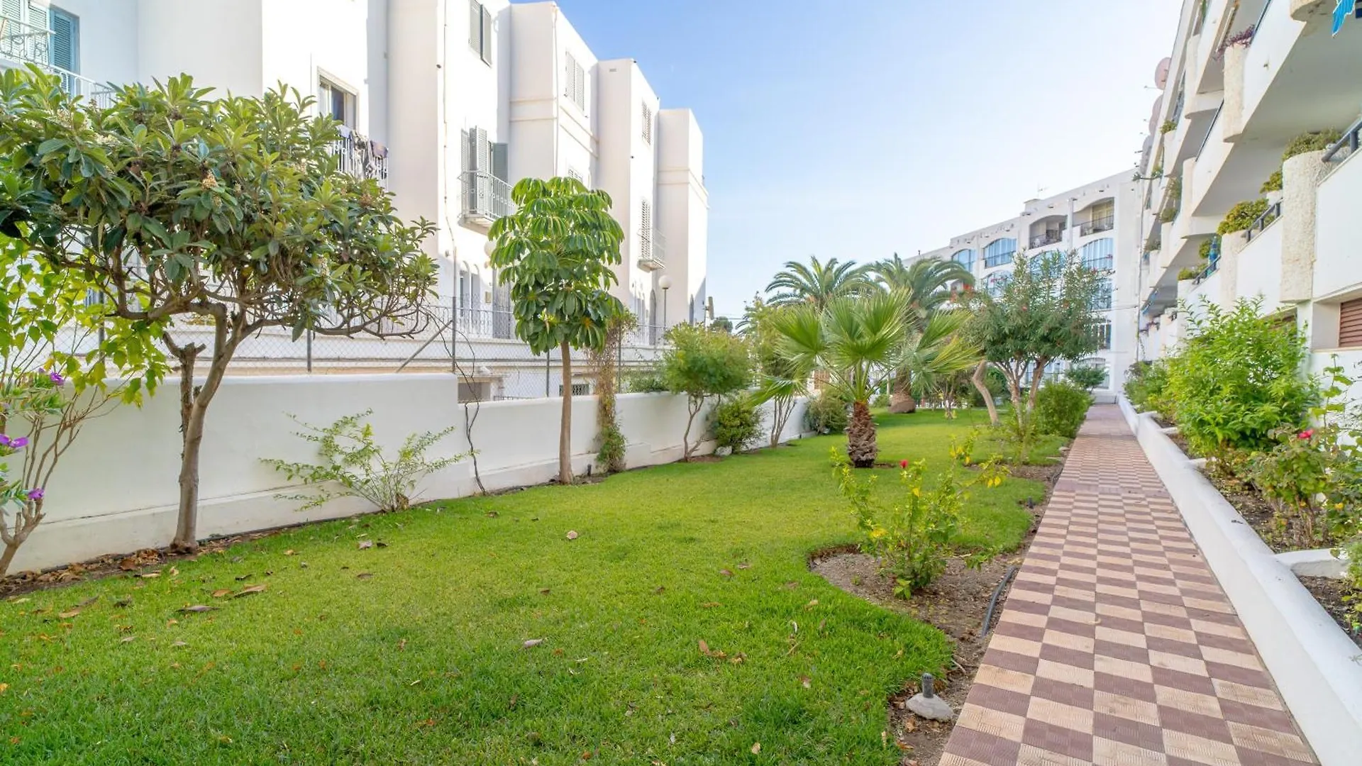 Carabeo II 5 Apartments Casasol Nerja Ισπανία