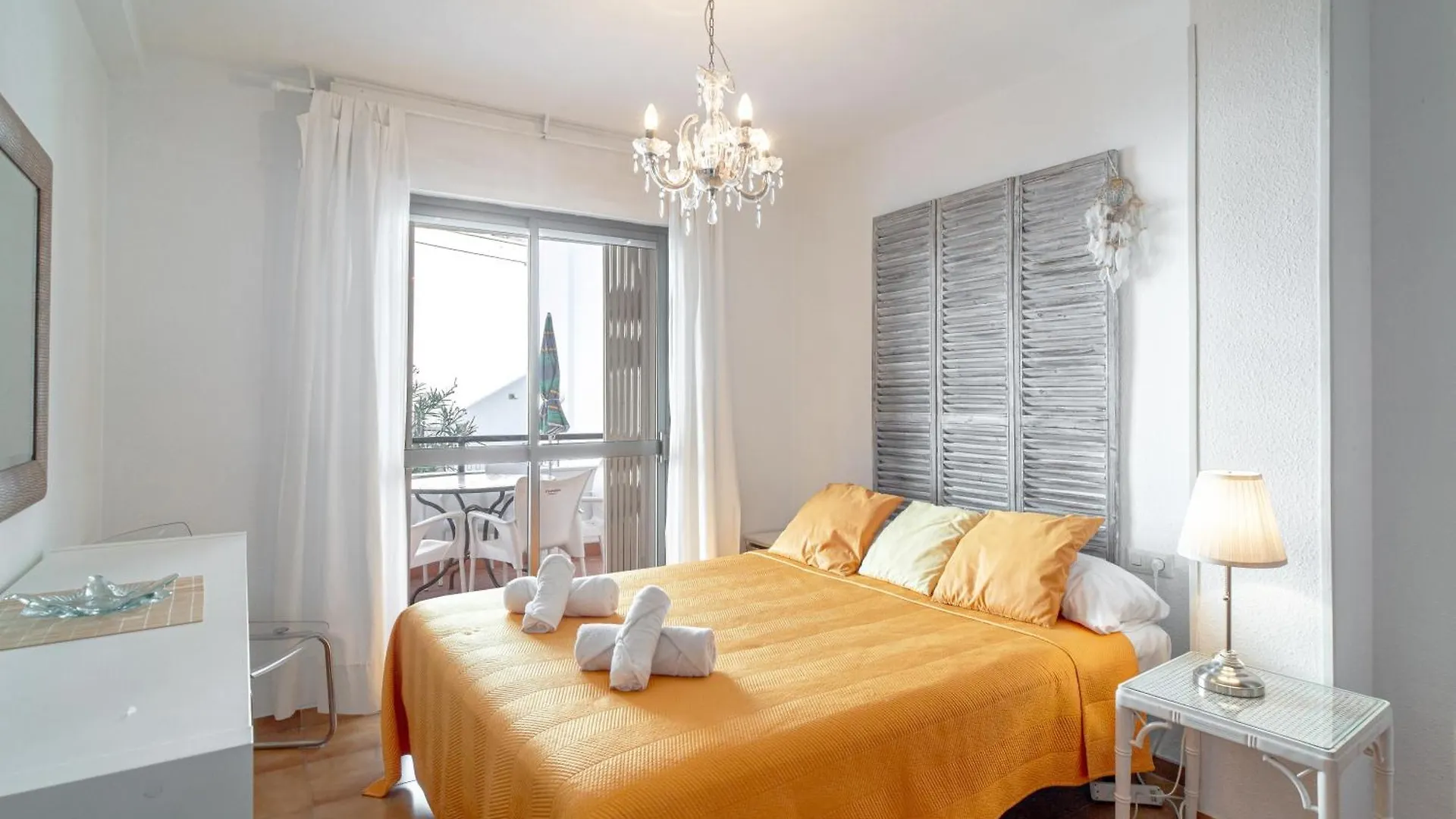 Carabeo II 5 Apartments Casasol Nerja İspanya