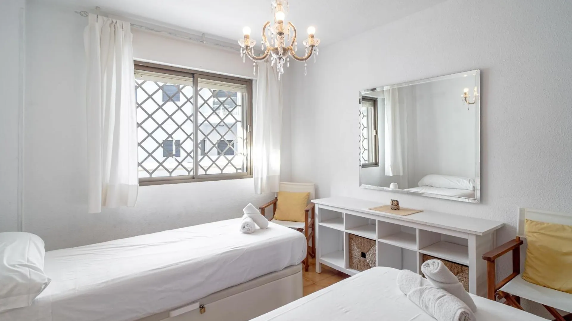Carabeo II 5 Apartments Casasol Nerja İspanya