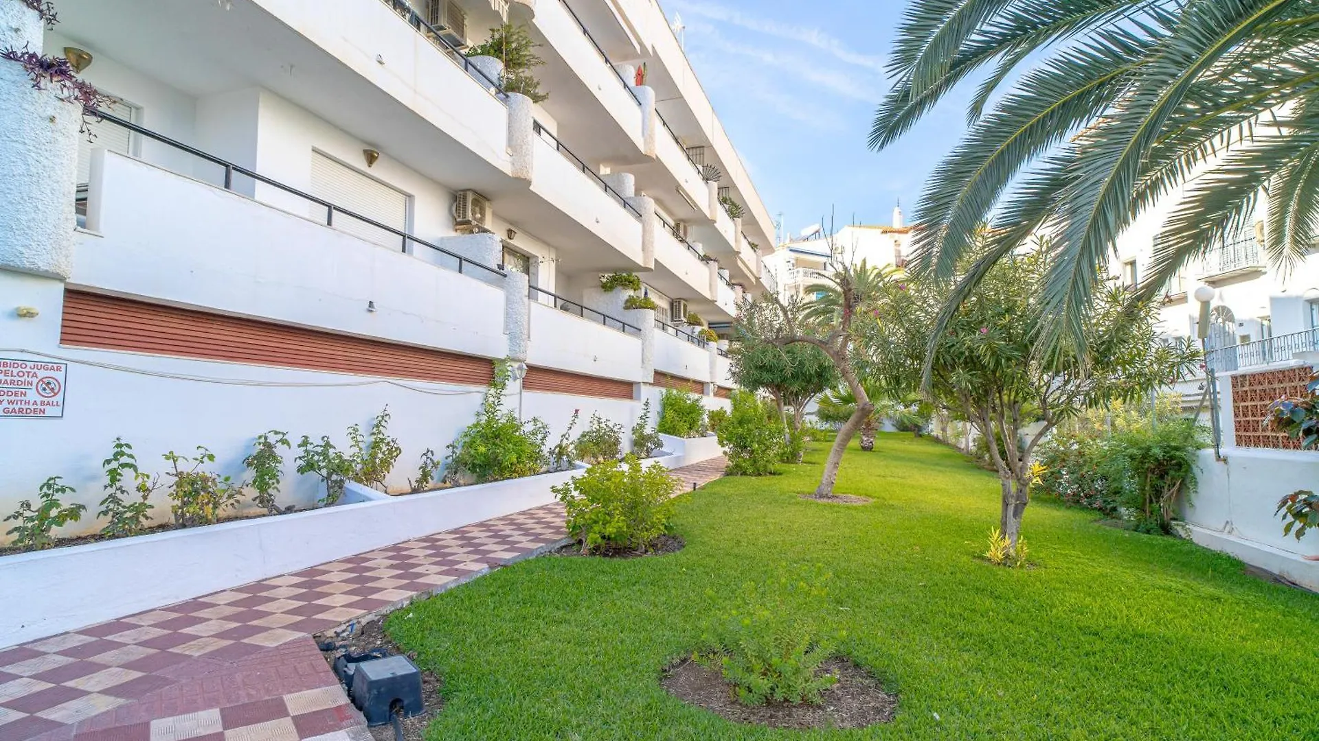 Carabeo II 5 Apartments Casasol Nerja