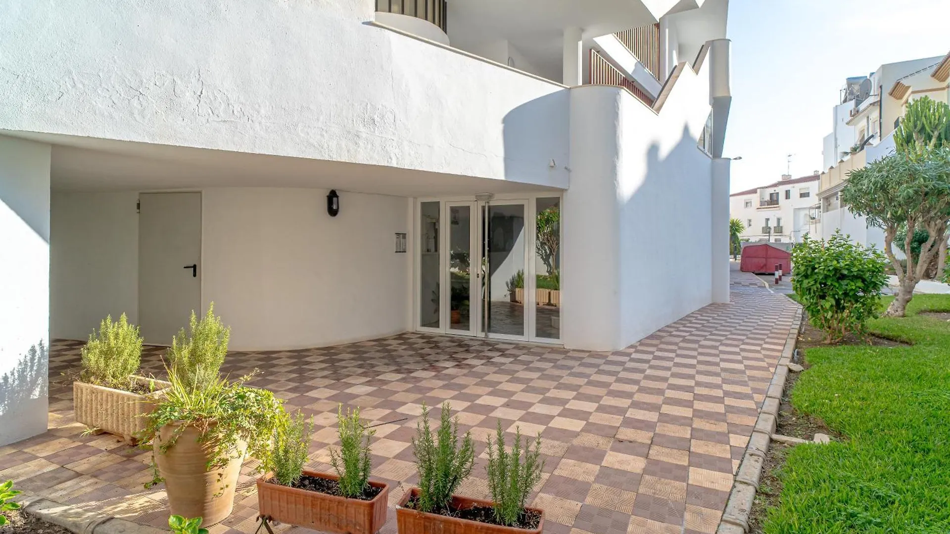 Carabeo II 5 Apartments Casasol Nerja